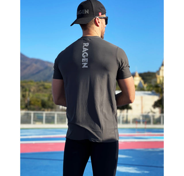 LATO Running T-Shirt / Graphite